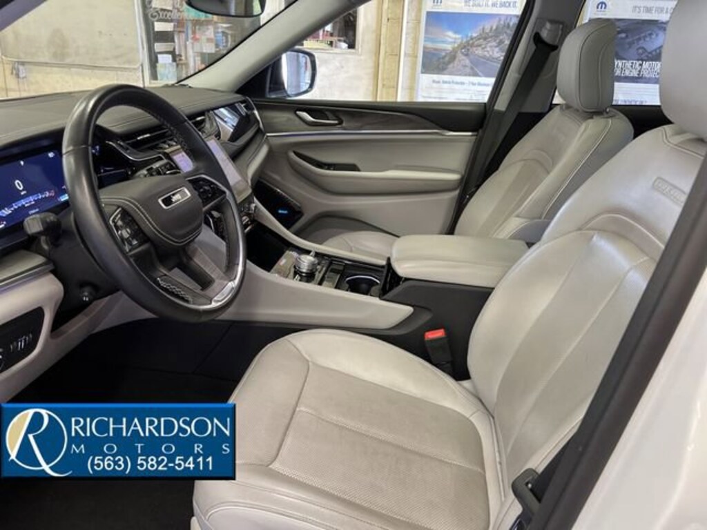 Used 2022 Jeep New Grand Cherokee Overland SUV