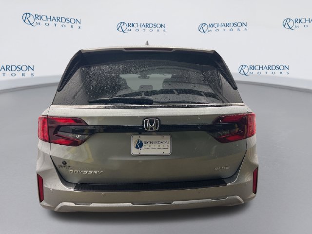 New 2027 Honda Odyssey Elite Van Passenger