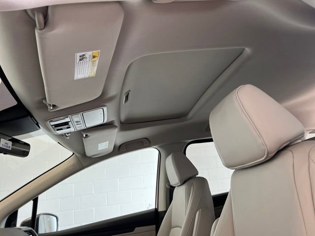 2026 Honda Odyssey EX-L - Photo 15