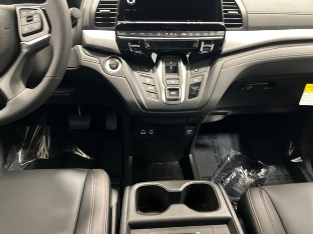 2026 Honda Odyssey Sport L - Photo 13