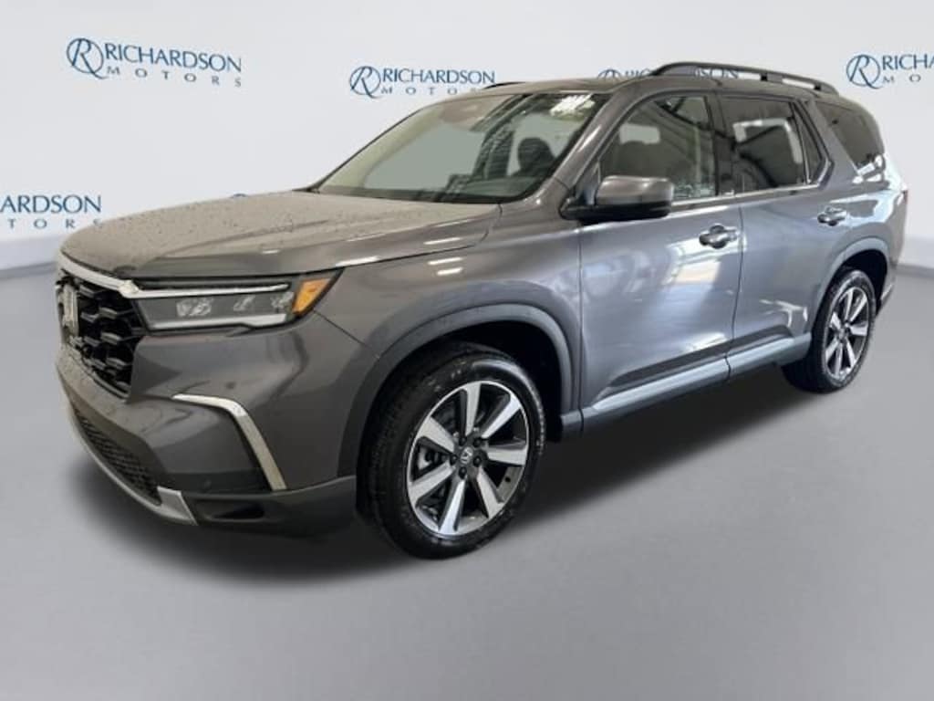 New 2025 Honda Pilot Touring SUV