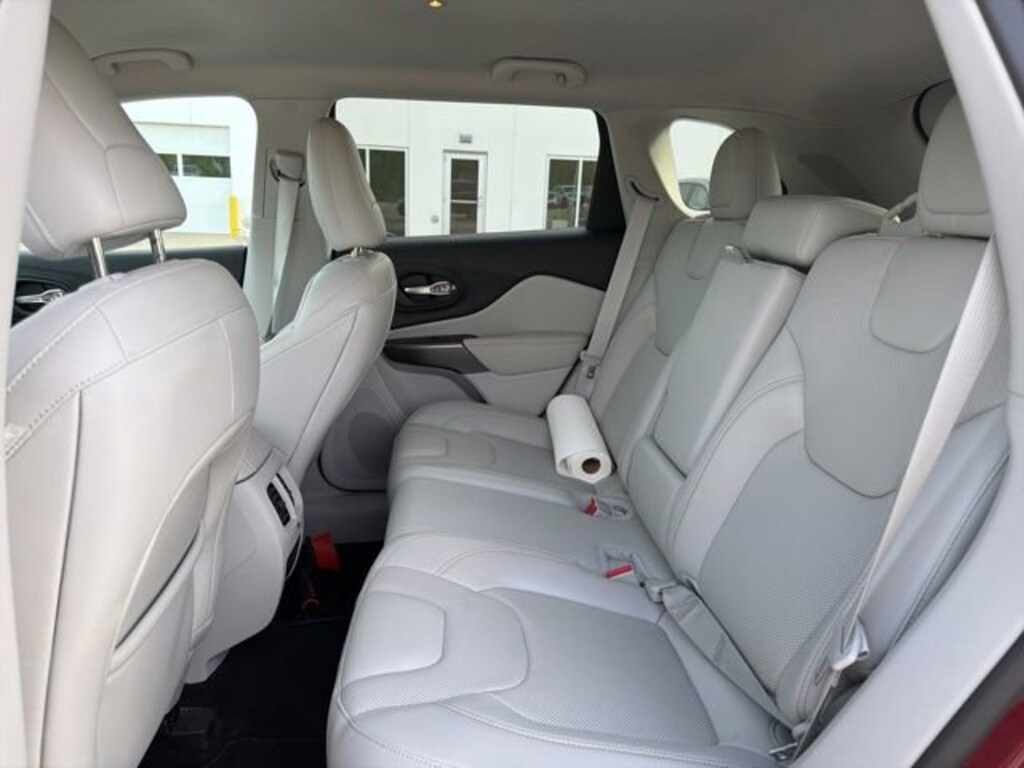 Used 2021 Jeep Cherokee Latitude Lux SUV