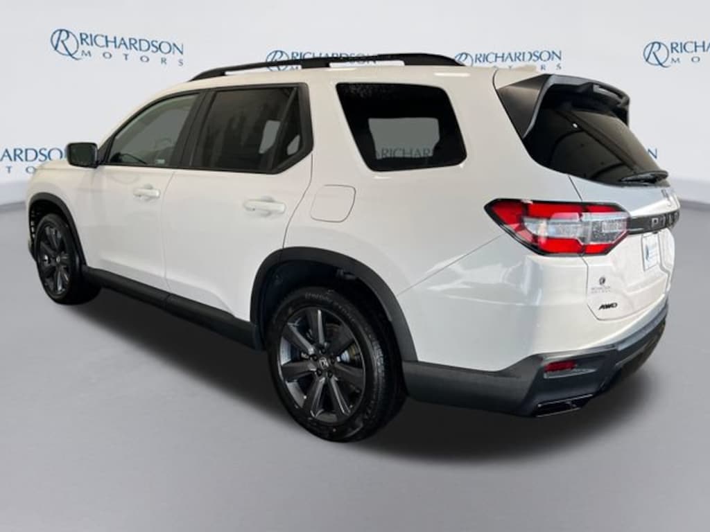 New 2026 Honda Pilot Sport SUV