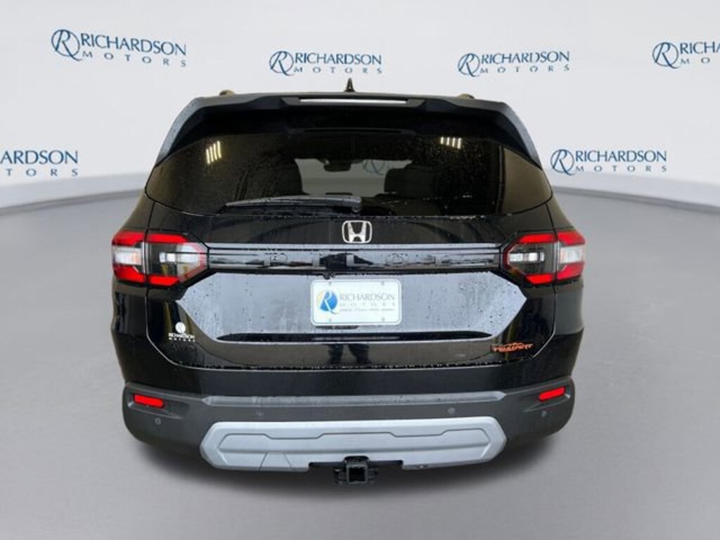 New 2025 Honda Pilot TrailSport SUV