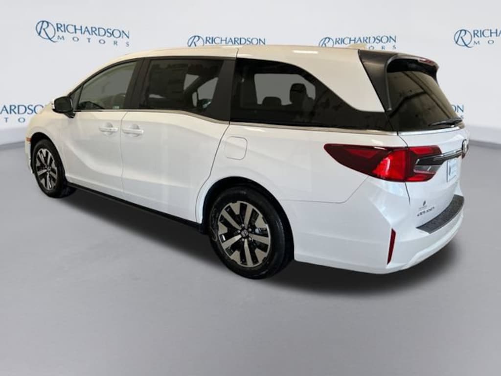 New 2026 Honda Odyssey EX-L Van Passenger