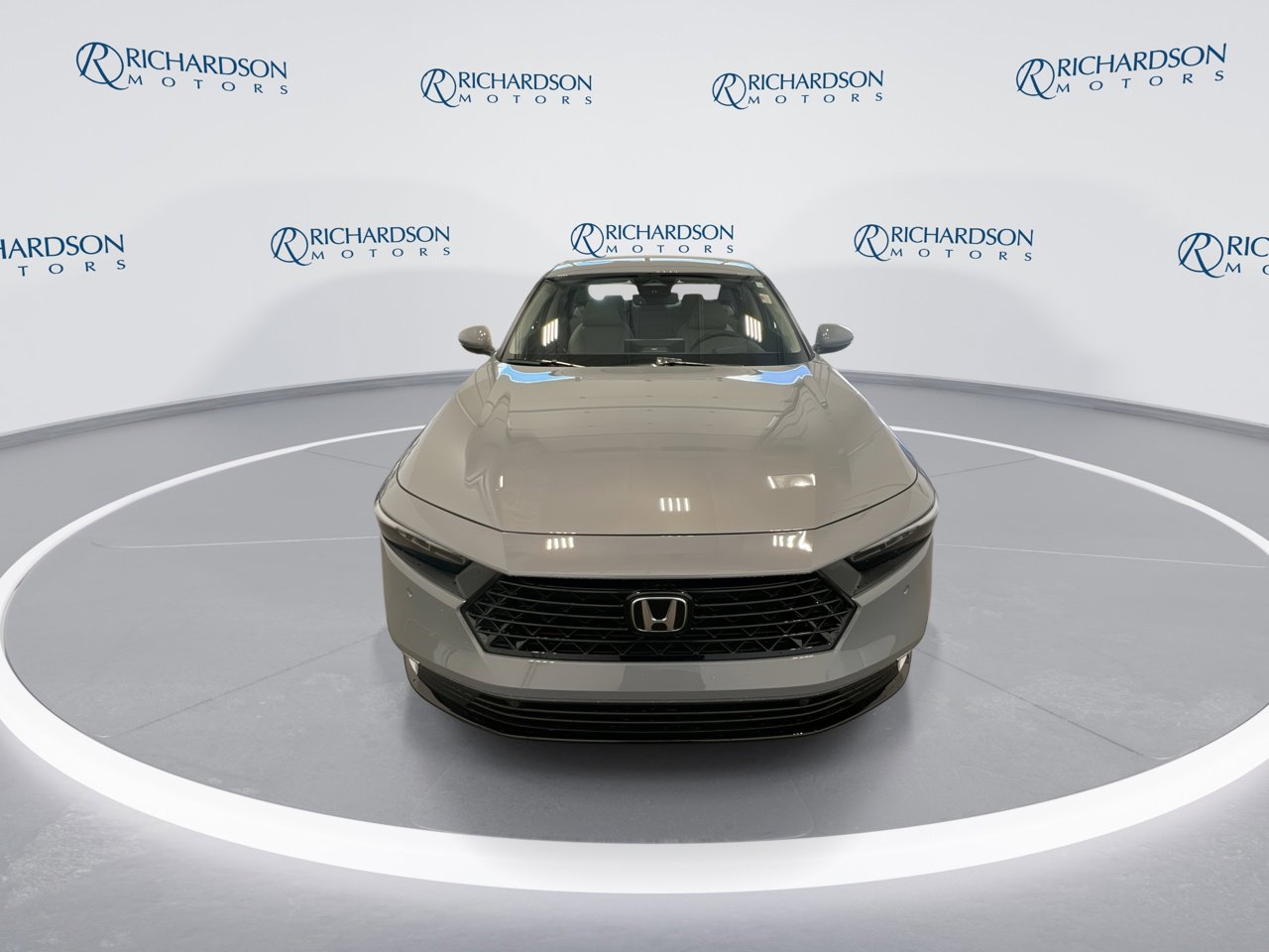 2025 Honda Accord Hybrid Touring photo 3