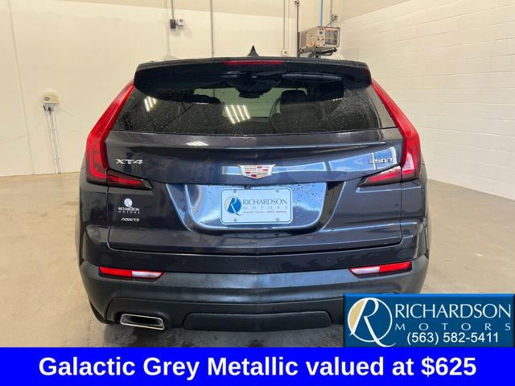 Used 2023 CADILLAC XT4 Luxury SUV