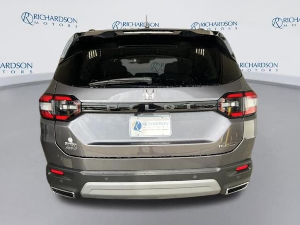 New 2025 Honda Pilot Touring SUV