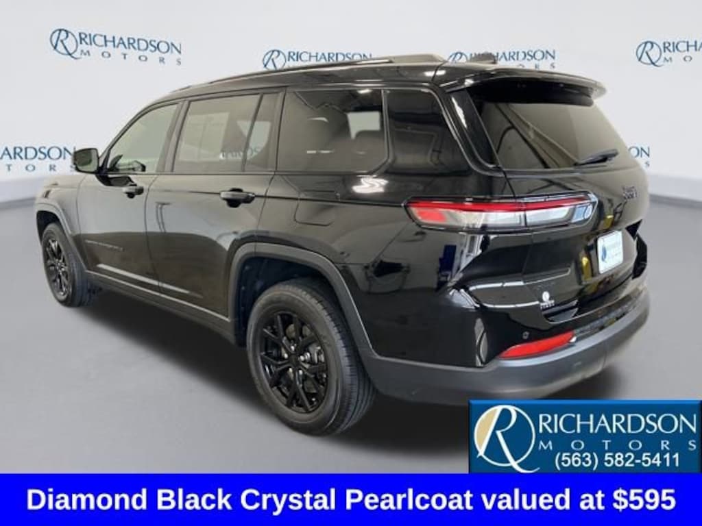 Used 2024 Jeep Grand Cherokee L Laredo SUV