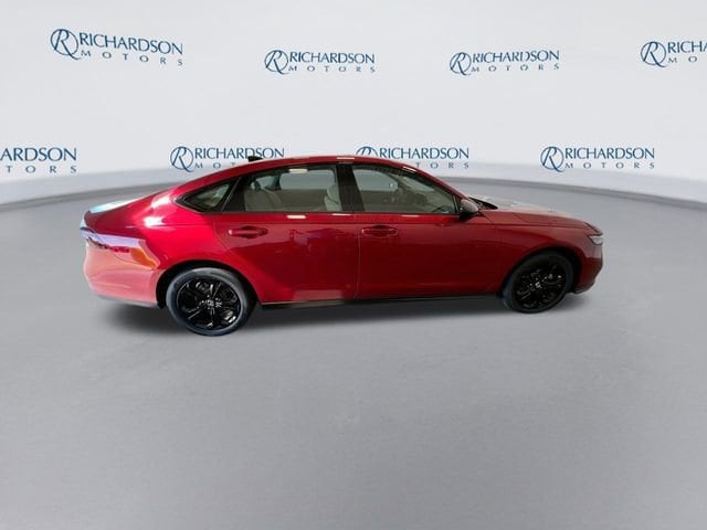 2025 Honda Accord SE - Photo 9