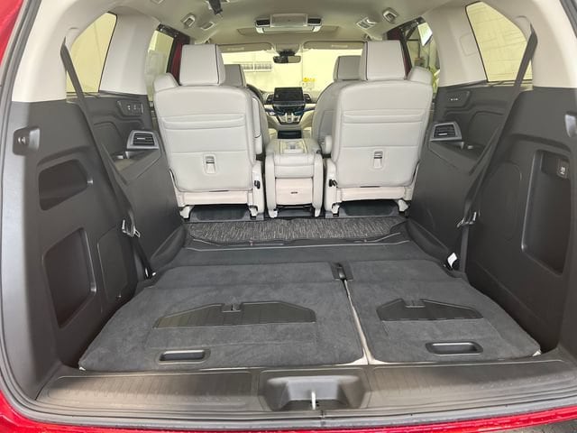 2026 Honda Odyssey Touring - Photo 15