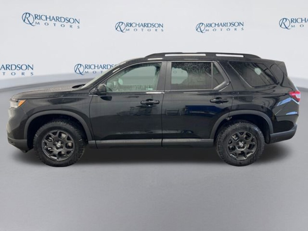 New 2025 Honda Pilot TrailSport SUV