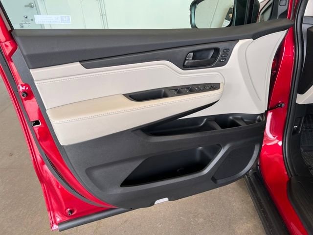 2026 Honda Odyssey EX-L - Photo 9