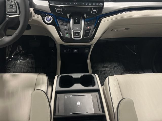 2026 Honda Odyssey Touring - Photo 13