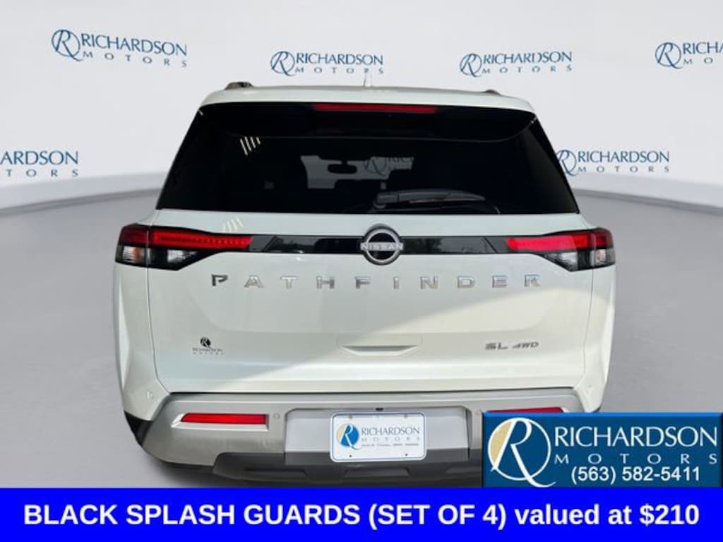 Used 2022 Nissan Pathfinder SL SUV