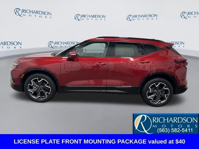 2019 Chevrolet Blazer RS photo 2