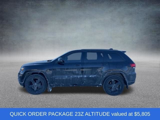 Used 2015 Jeep Grand Cherokee Altitude with VIN 1C4RJFAGXFC112430 for sale in Dubuque, IA