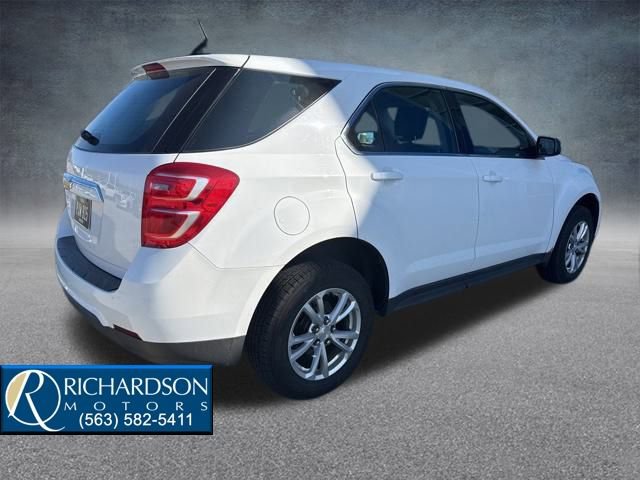 2017 Chevrolet Equinox LS photo 4