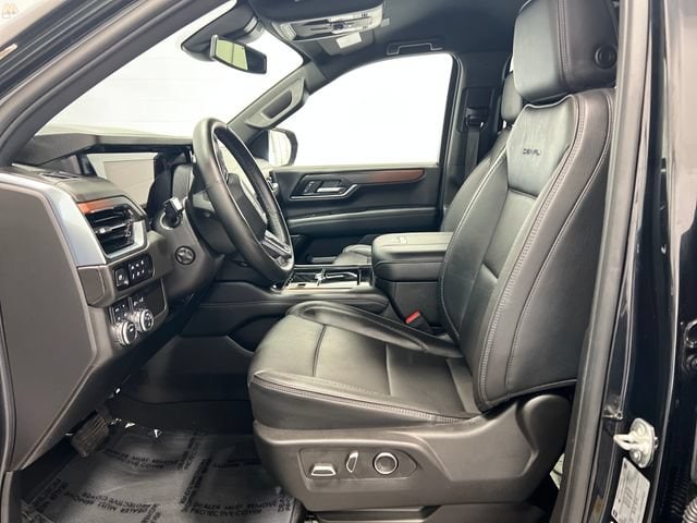 2025 GMC Yukon Denali - Photo 9