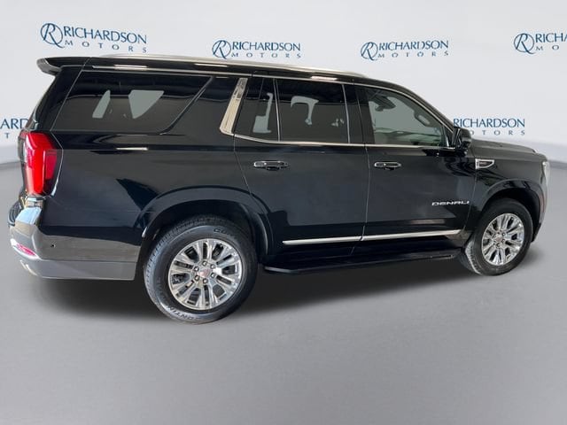 2025 GMC Yukon Denali - Photo 6