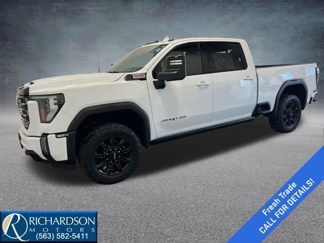 2024 GMC Sierra 4WD Crew Cab Standard Box AT4's photo