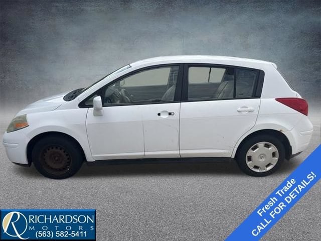 2008 Nissan Versa 1.8 S Auto's photo