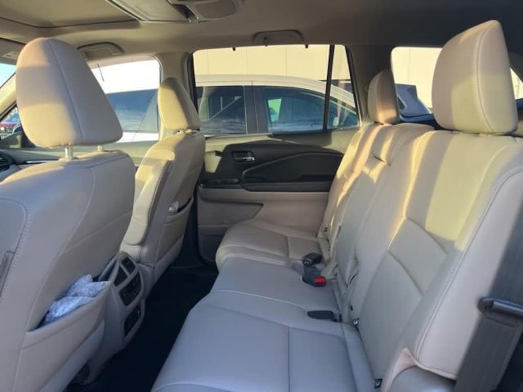 Certified 2021 Honda Pilot Touring 8 Passenger AWD SUV