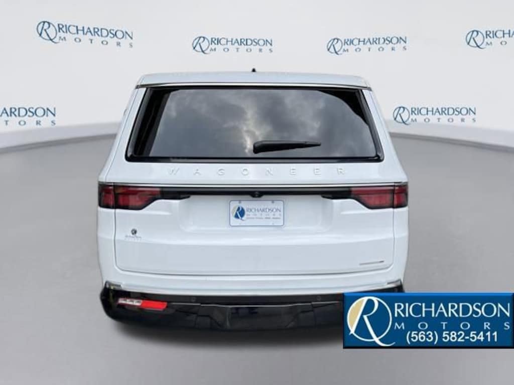 Used 2024 Jeep Wagoneer L Series II SUV