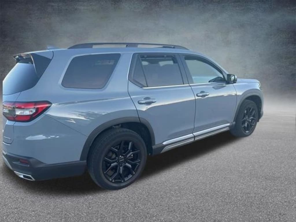 Certified 2025 Honda Pilot Touring SUV