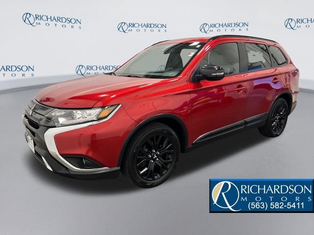 2019 Mitsubishi Outlander LE FWD's photo