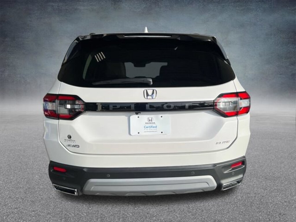 Used 2023 Honda Pilot Elite SUV
