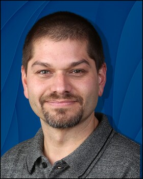 Staff member Darren Steffen from e9fe07515788