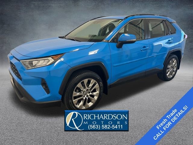 2020 Toyota RAV4 XLE Premium