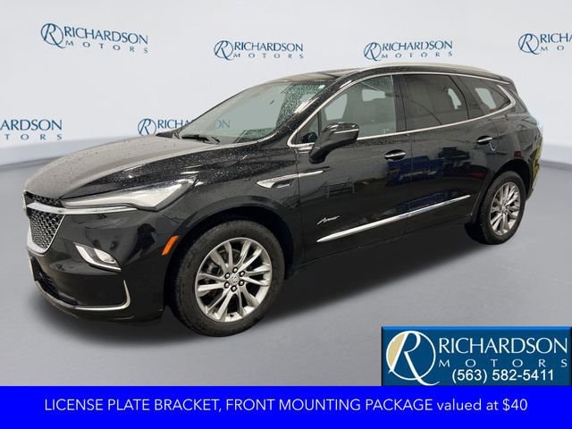 2023 Buick Enclave Avenir AWD's photo