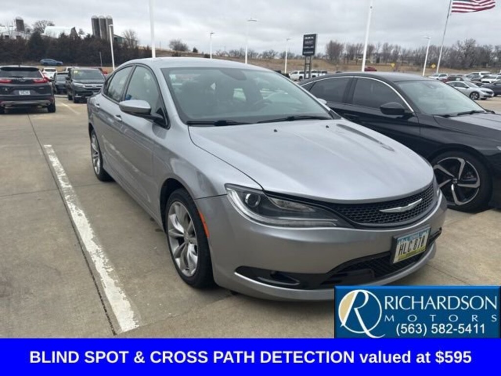 Used 2015 Chrysler 200 S Sedan