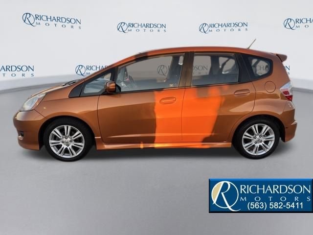 Used 2010 Honda Fit Sport with VIN JHMGE8H49AC019232 for sale in Dubuque, IA