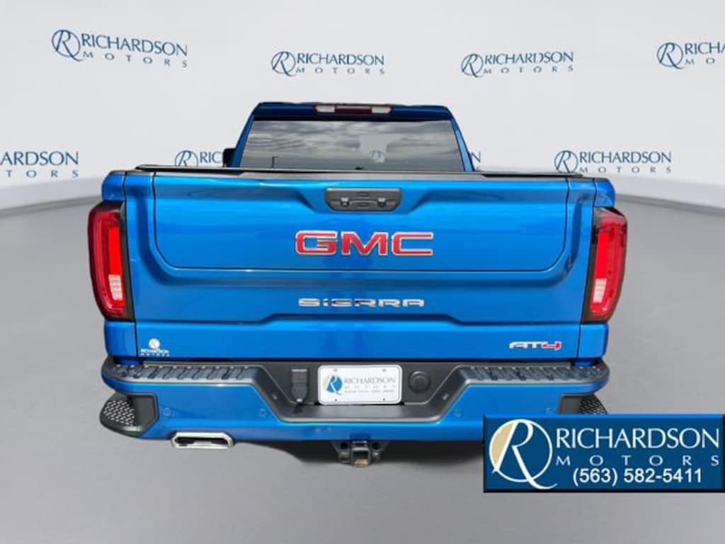 Used 2023 GMC Sierra 1500 AT4 Truck Crew Cab