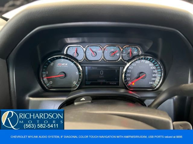 2015 Chevrolet Silverado 1500 LT photo 4