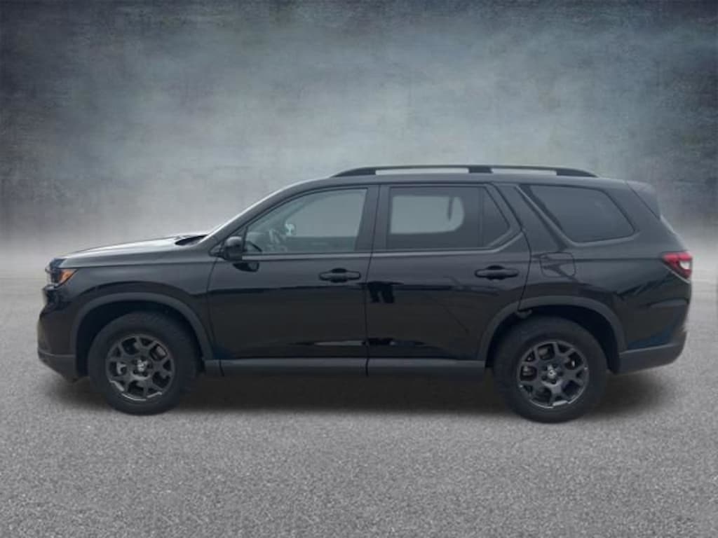 Certified 2025 Honda Pilot TrailSport SUV