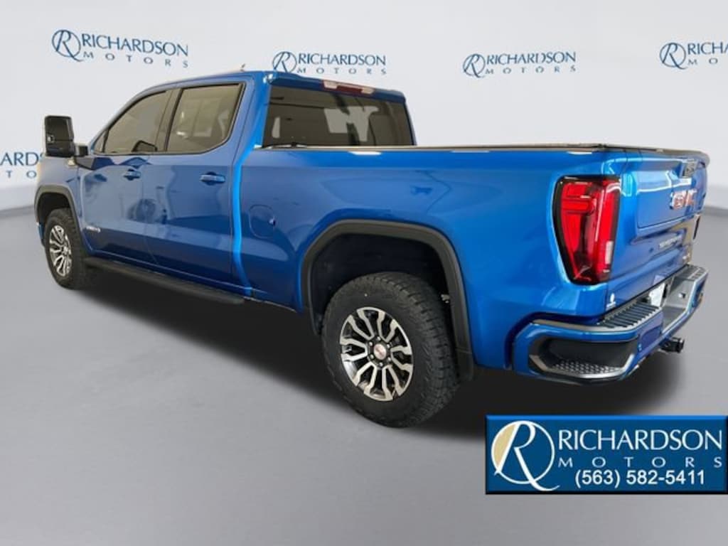 Used 2023 GMC Sierra 1500 AT4 Truck Crew Cab