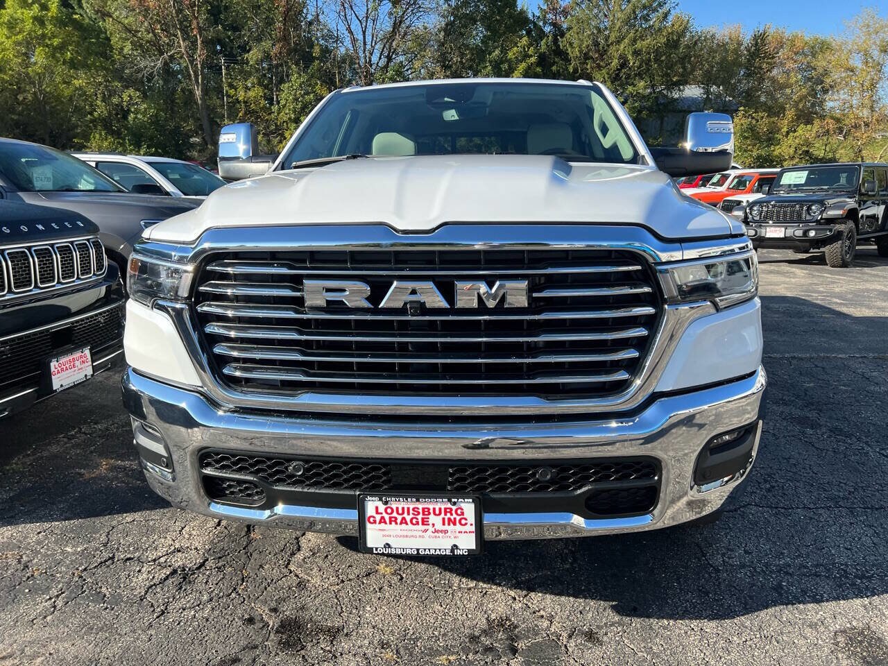 2025 Ram 1500 Laramie photo 2