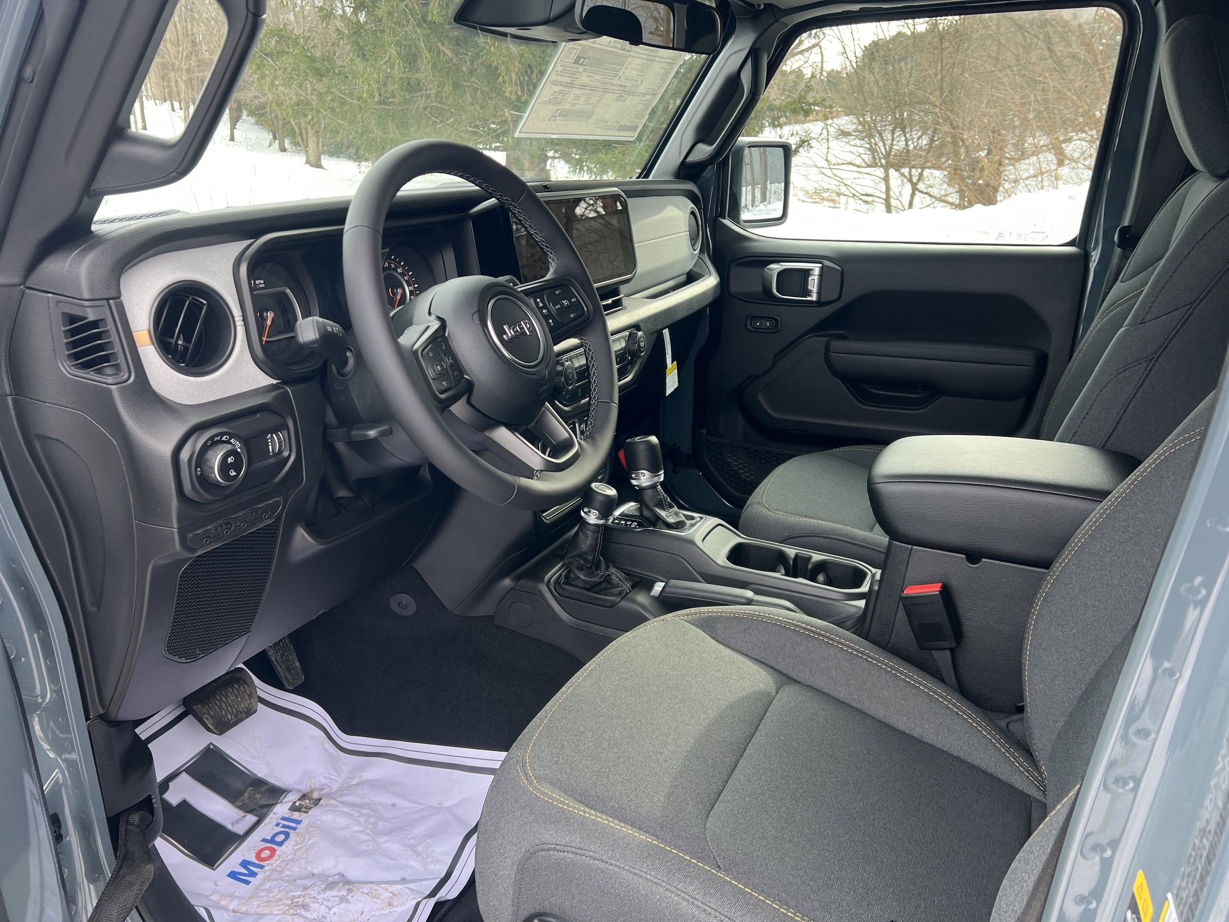 View vehicle photo 7