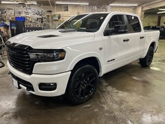 2026 Ram 1500 LARAMIE CREW CAB 4X4 5'7 BOX Pickup