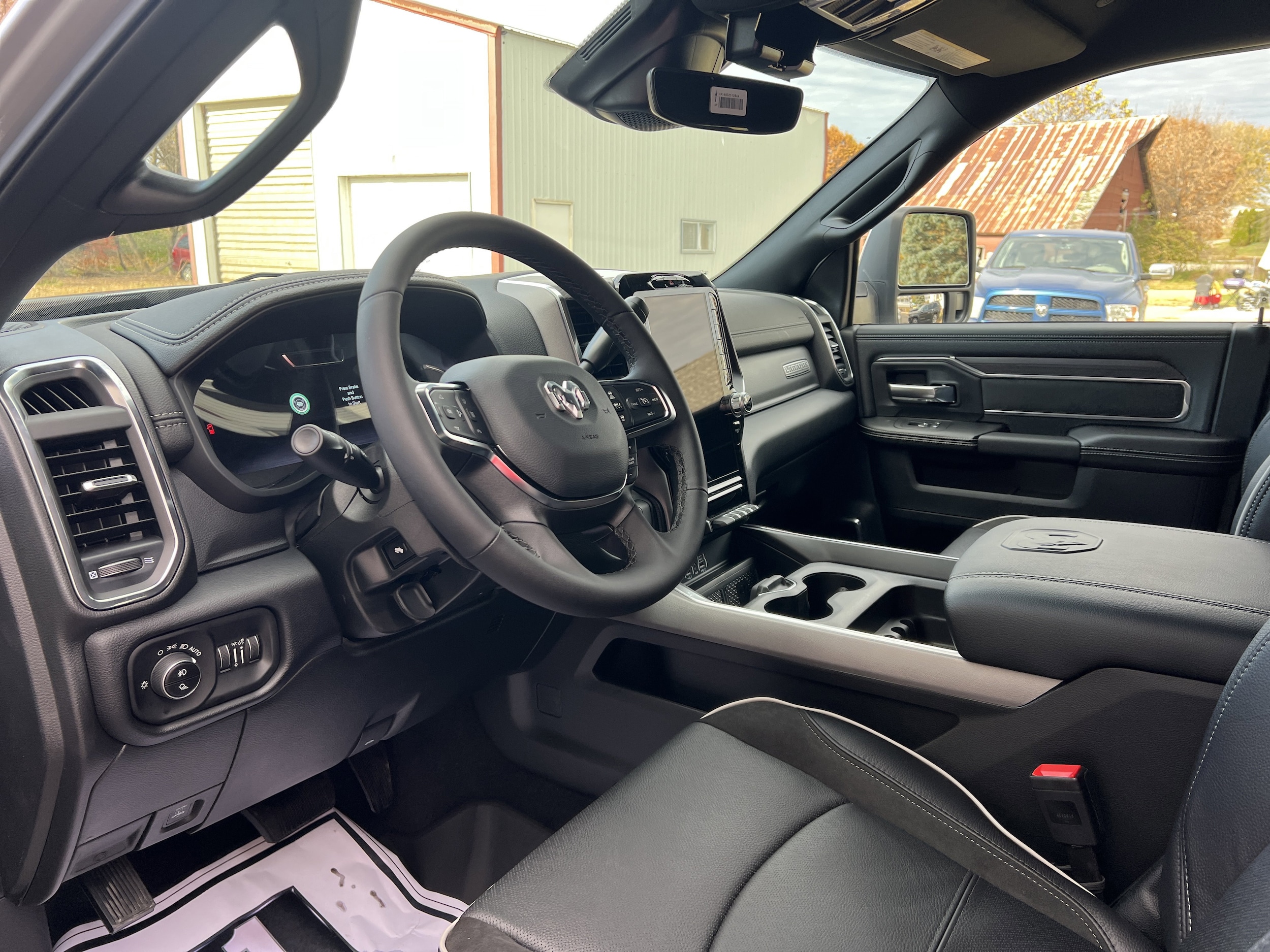 View vehicle photo 7