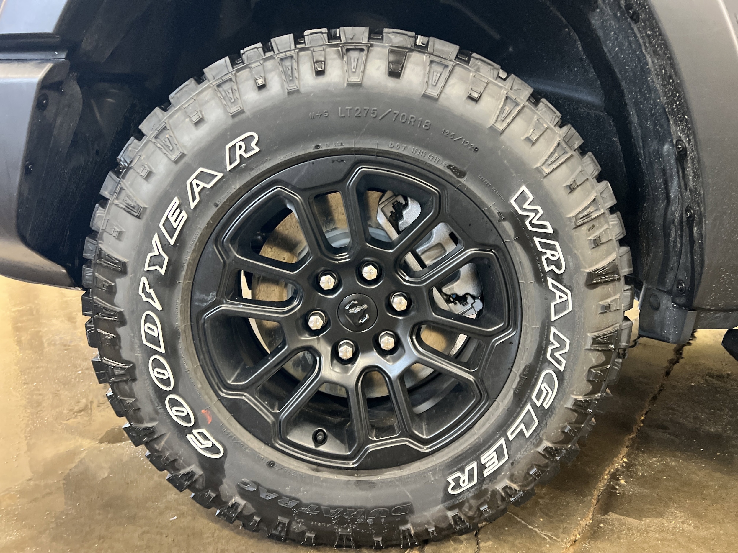 View vehicle photo 6