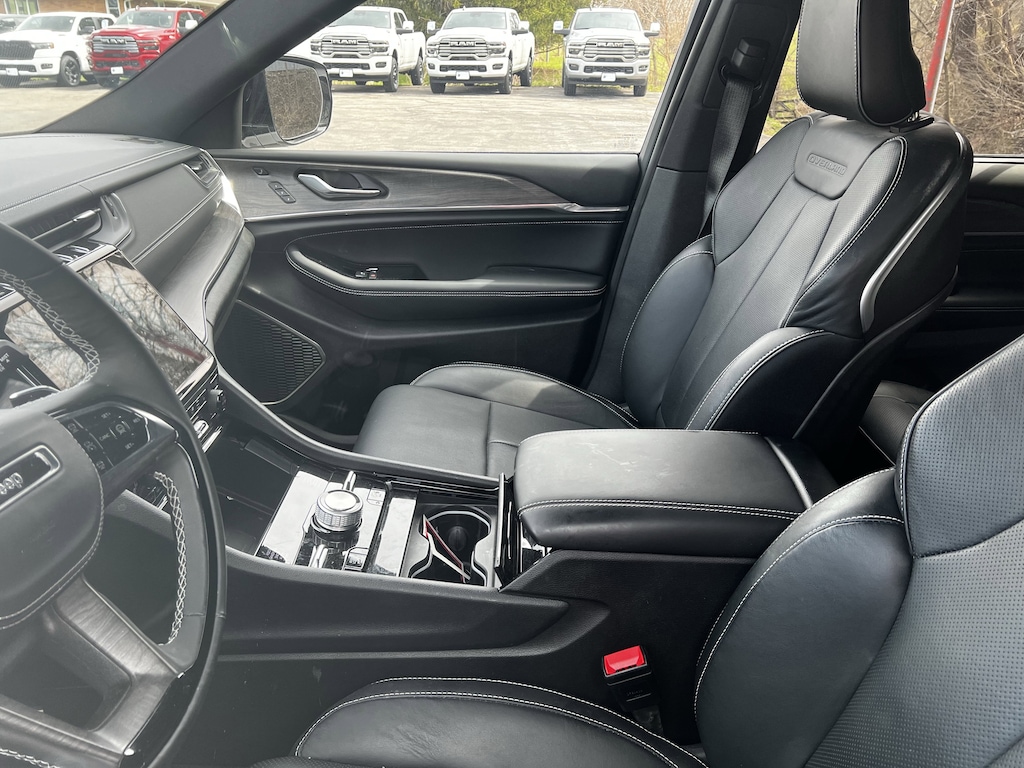 Used 2024 Jeep Grand Cherokee Overland SUV