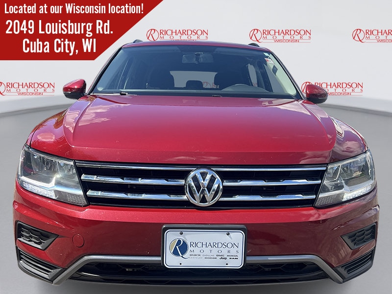 Used 2018 Volkswagen Tiguan S with VIN 3VV1B7AX1JM091671 for sale in Cuba City, WI