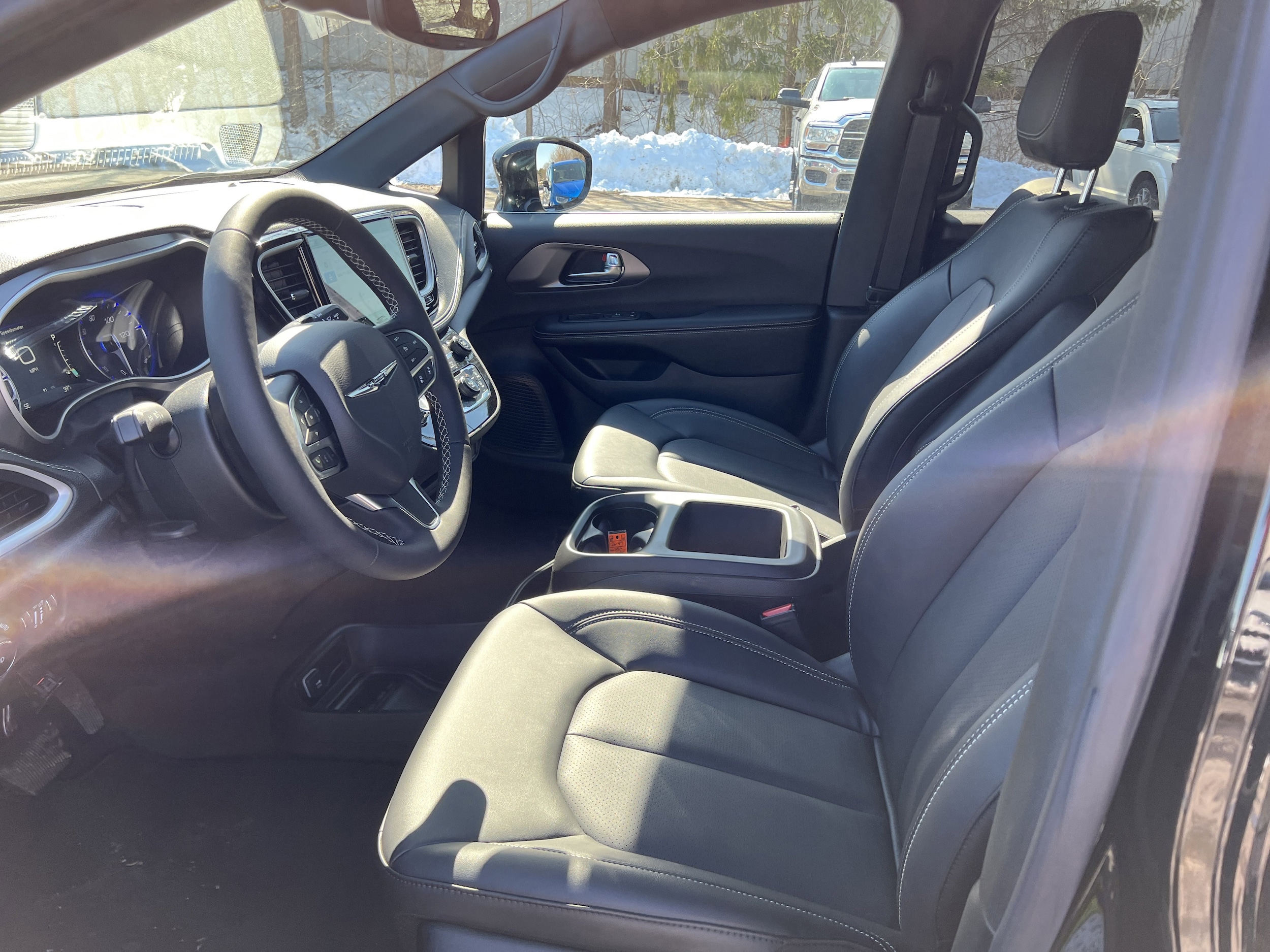 2026 Chrysler Pacifica Select - Photo 7