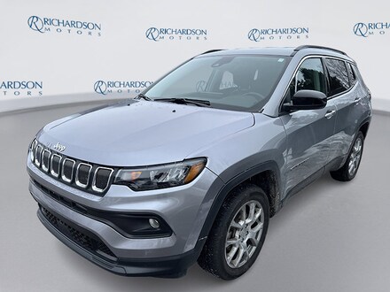 2022 Jeep Compass Latitude Lux SUV