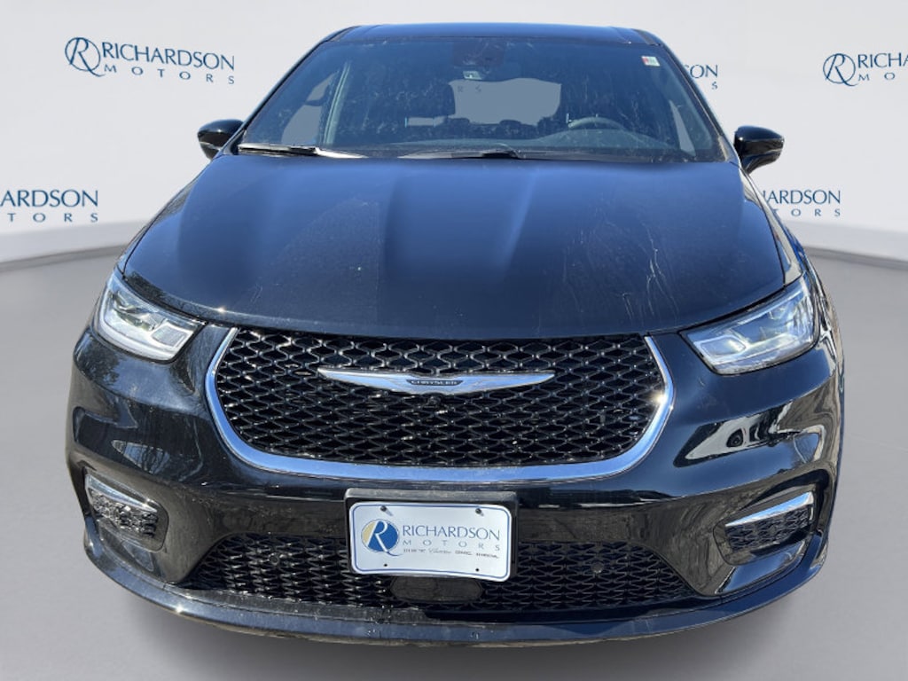 New 2026 Chrysler Pacifica SELECT Passenger Van